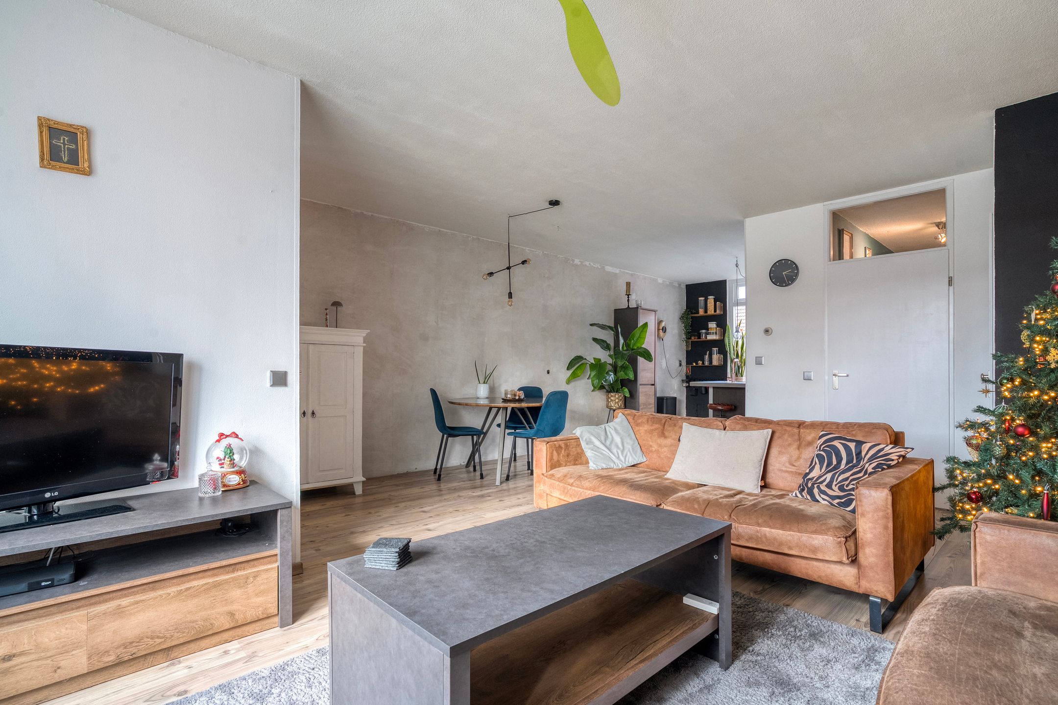 Foto 6 van Donker Curtiusware 32