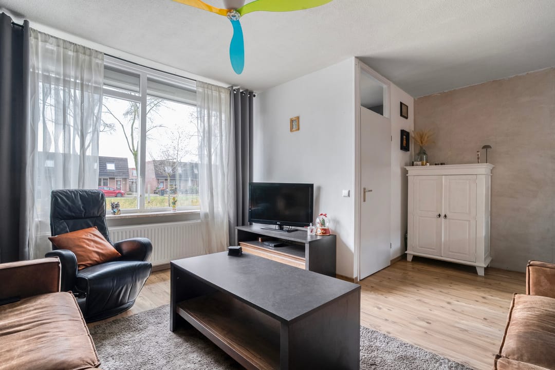 Foto 8 van Donker Curtiusware 32