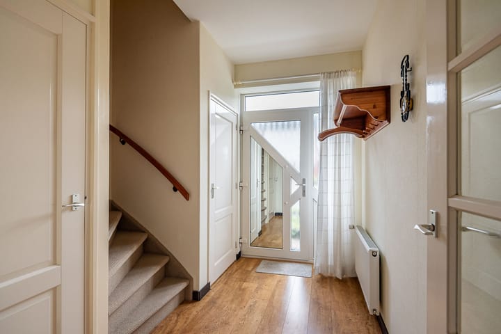 Photo 8 of Prinses Christinastraat 16