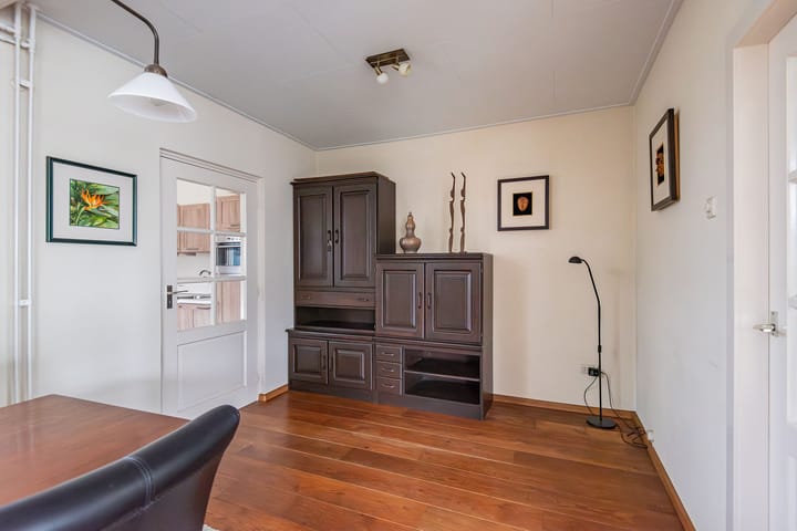 Photo 14 of Prinses Christinastraat 16