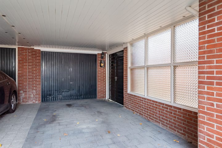 Photo 37 of Prinses Christinastraat 16