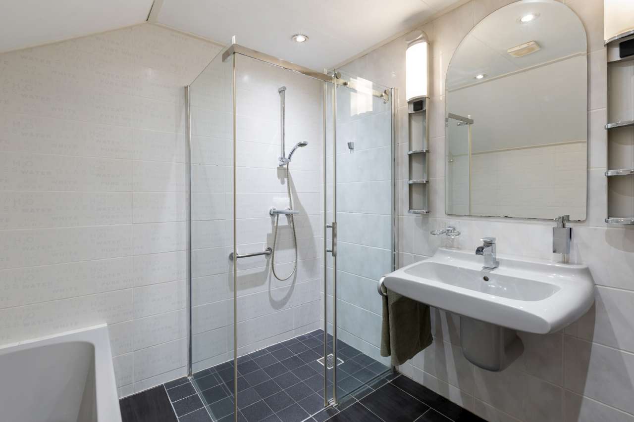 Photo 24 of Manusveert 118