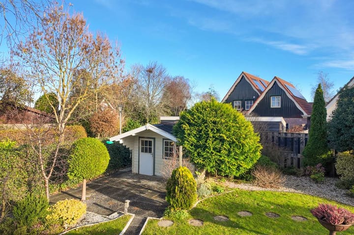 Photo 32 of Manusveert 118