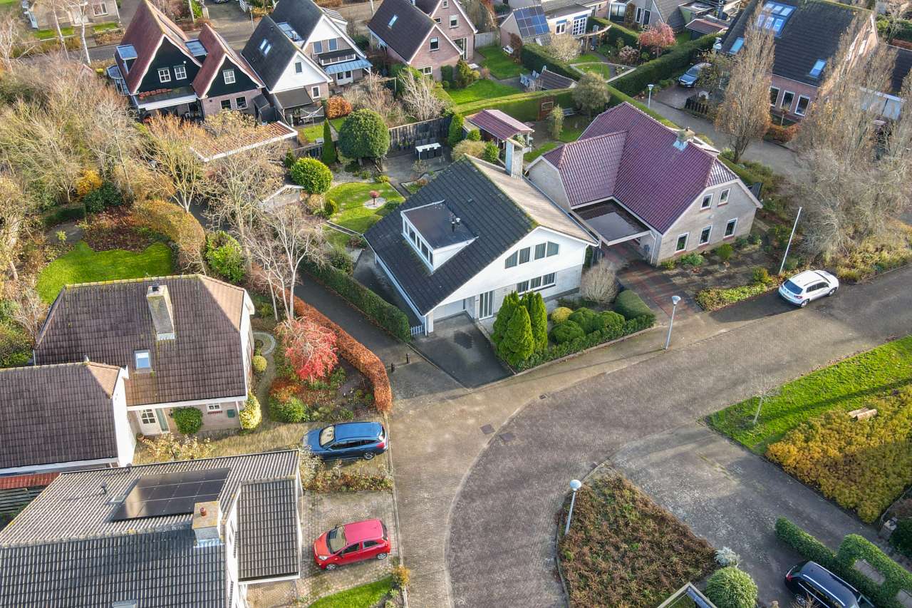 Photo 33 of Manusveert 118