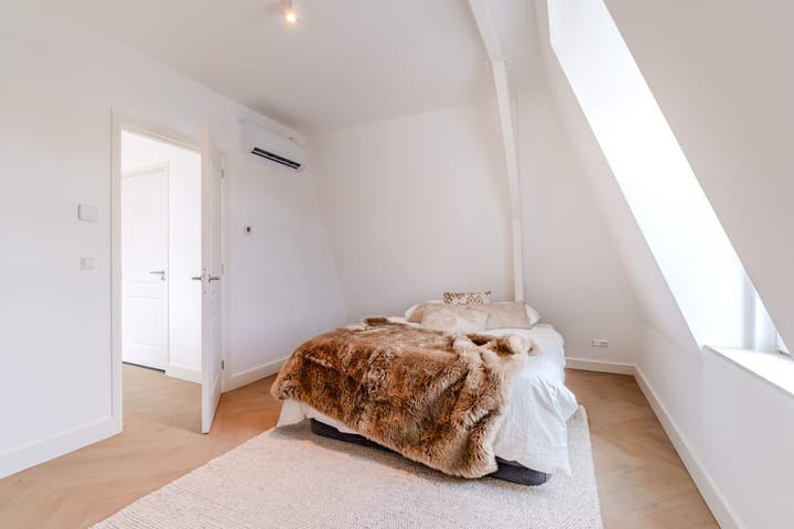 Photo 13 of Westerbaenstraat 2-2