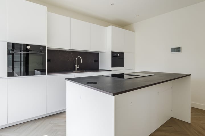 Photo 8 of Torenstraat 14