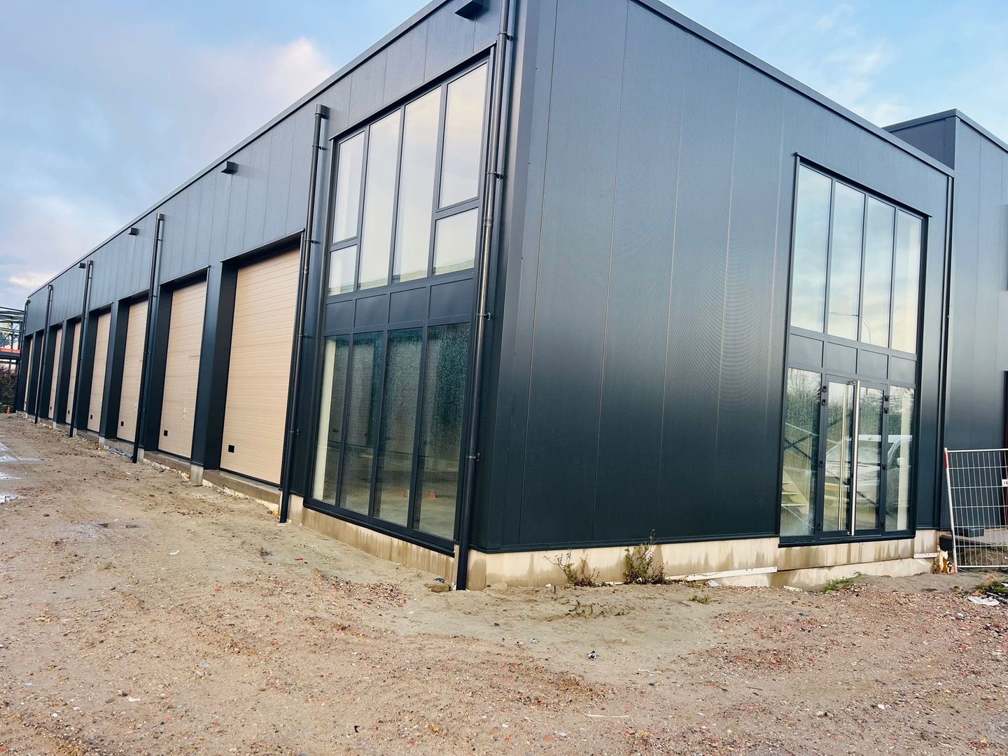 Bekijk foto 1 van Nieuwe Kleverskerkseweg 17-19