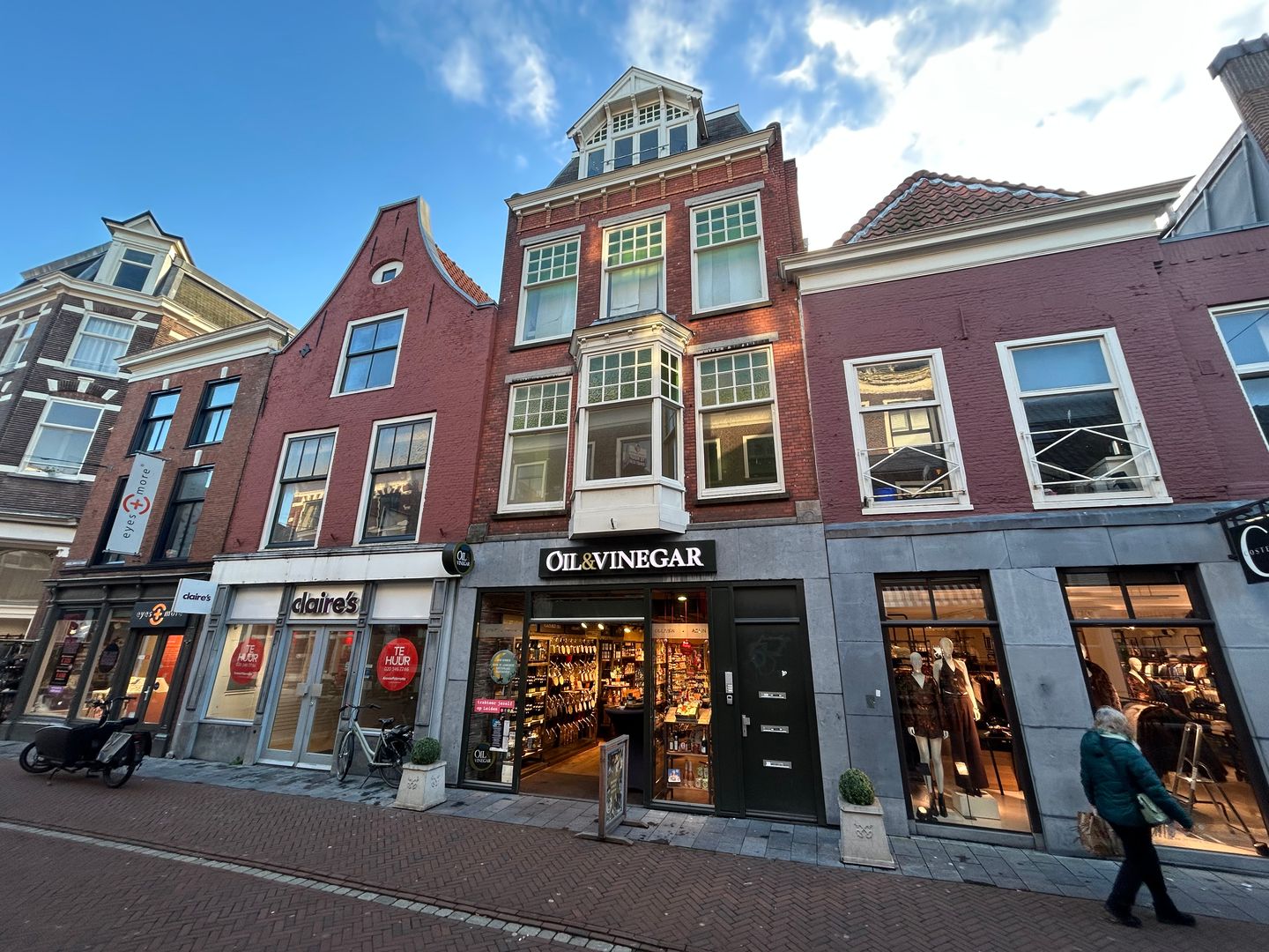 Bekijk foto 3 van Haarlemmerstraat 79