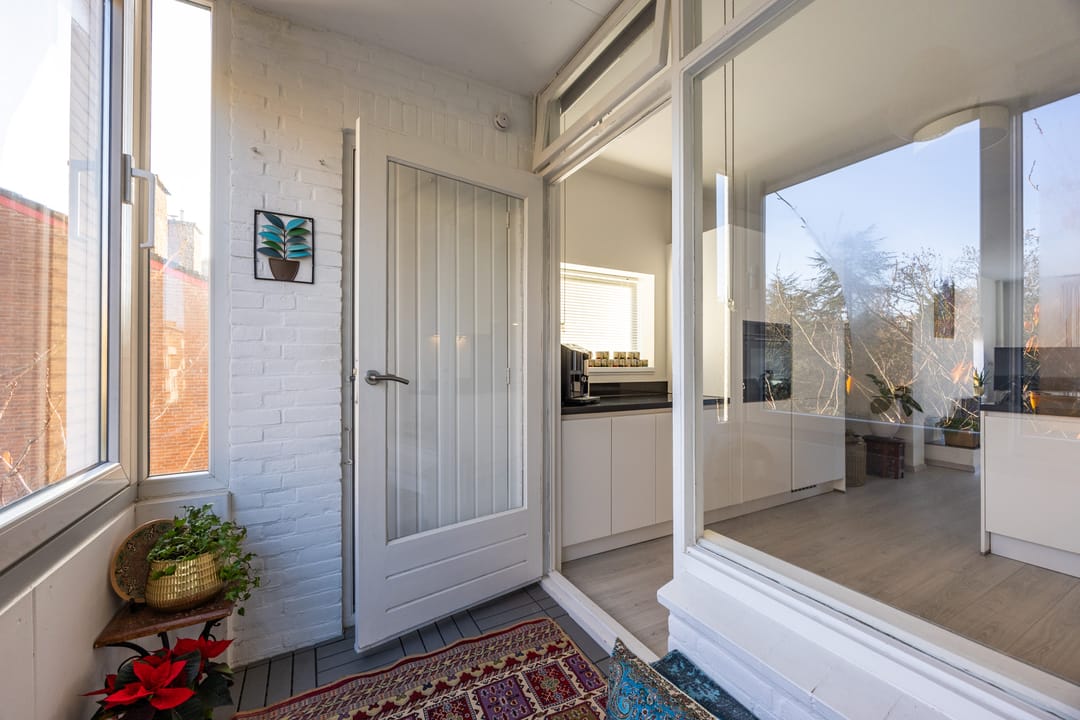 Photo 8 of Henriette Roland Holstln 75