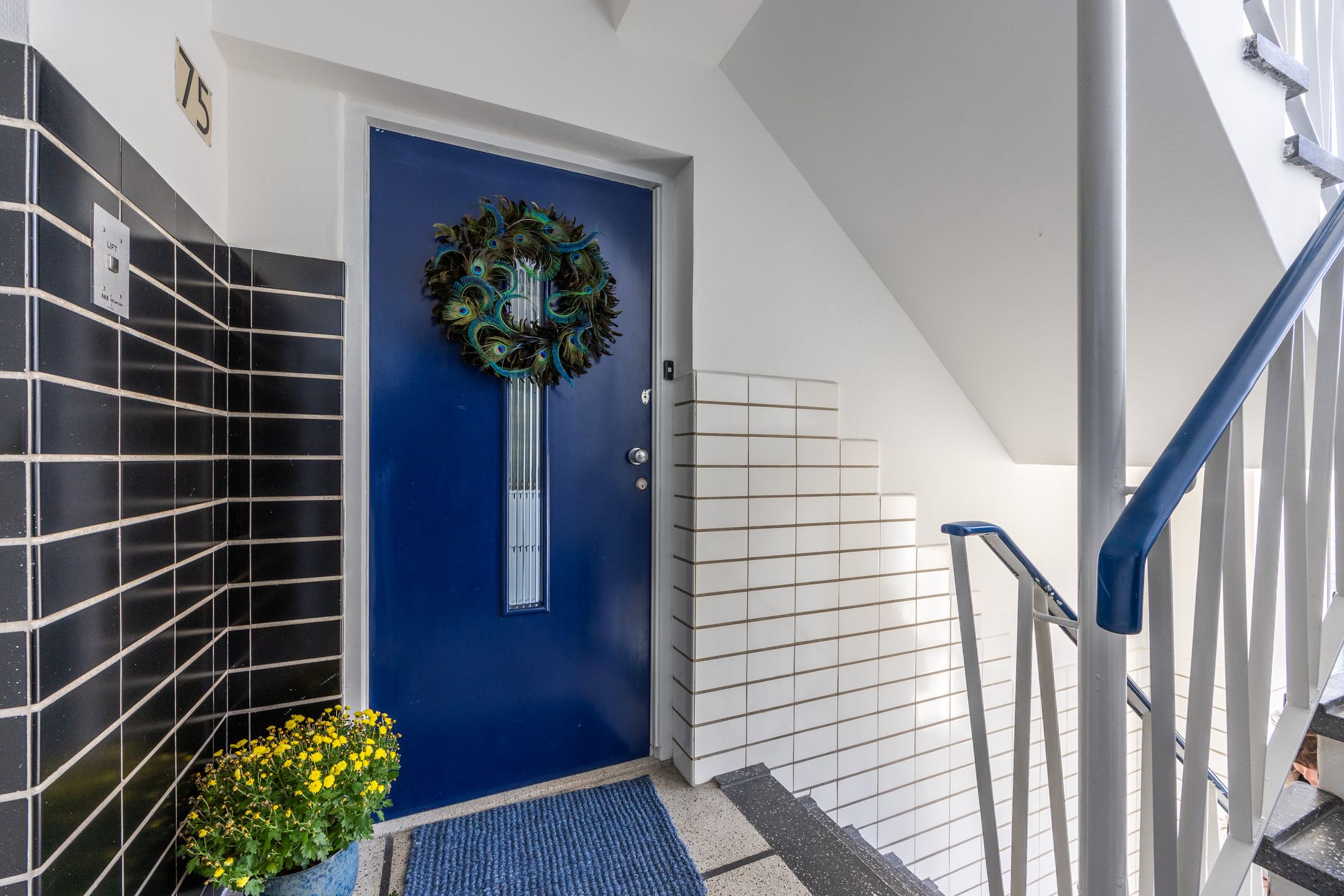 Photo 27 of Henriette Roland Holstln 75