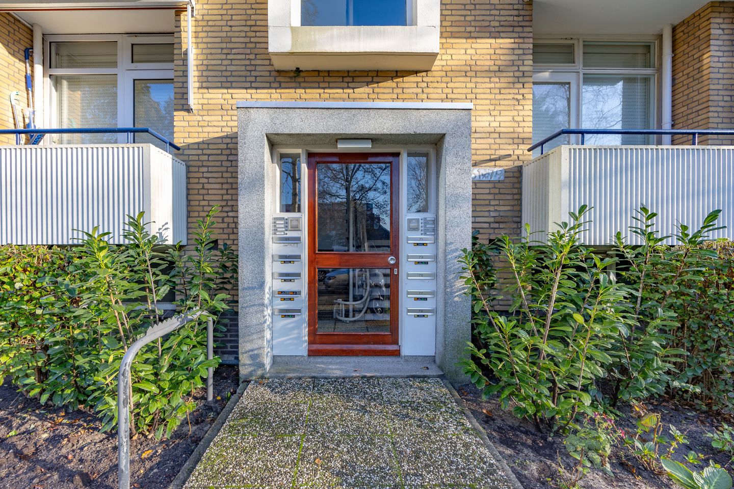 Photo 29 of Henriette Roland Holstln 75