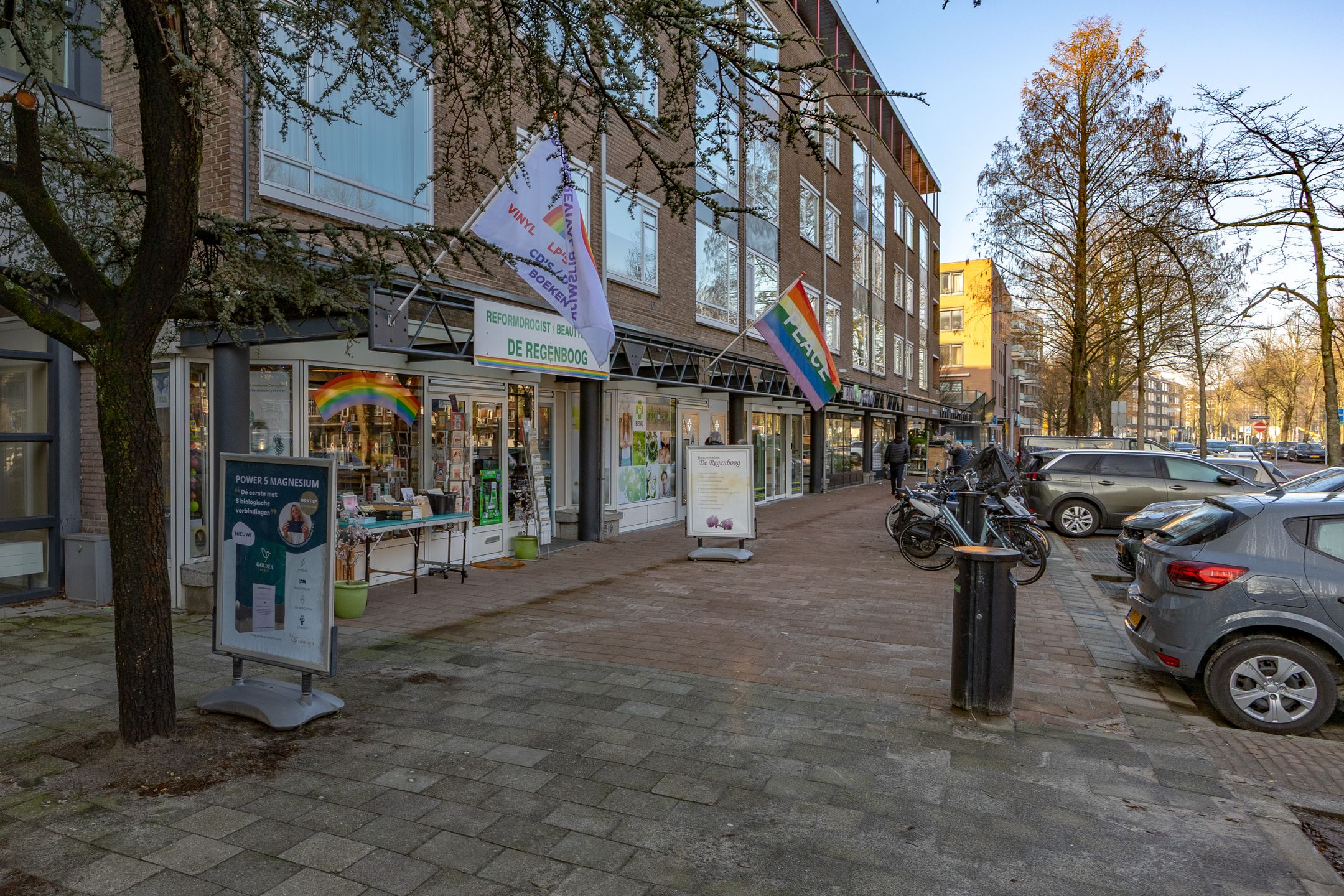 Photo 33 of Henriette Roland Holstln 75