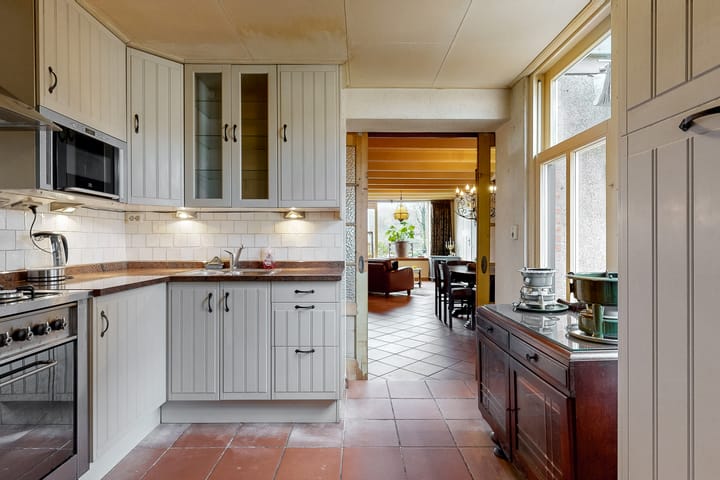 Foto 11 van Beverwijkerstraatweg 40