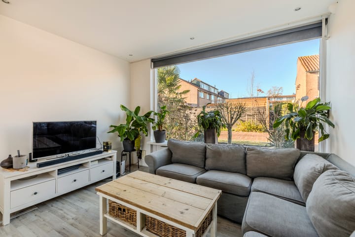 Foto 3 van Floris van Dijckstraat 9