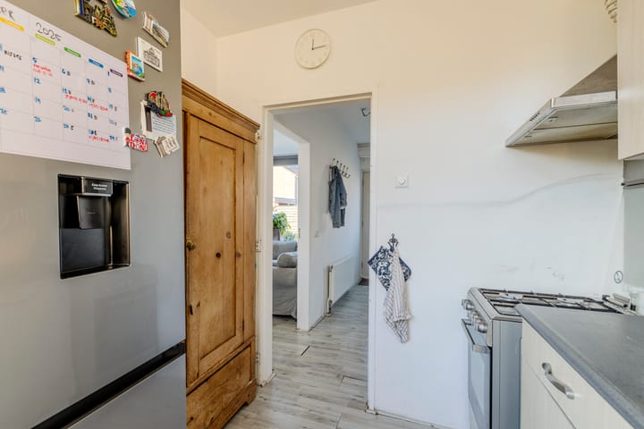 Foto 11 van Floris van Dijckstraat 9