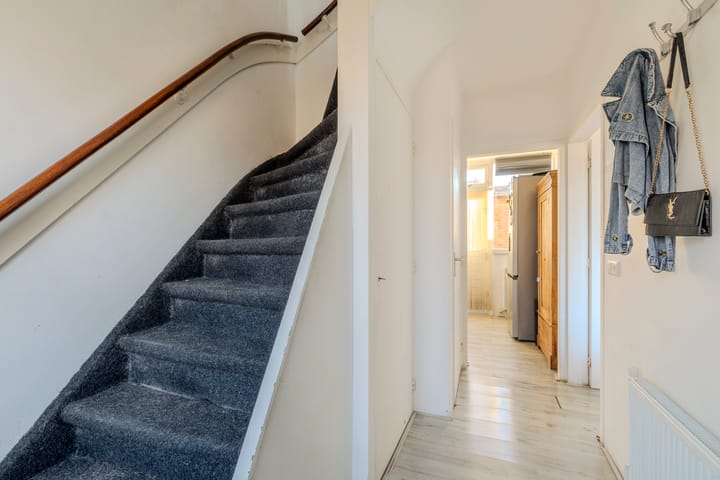 Foto 15 van Floris van Dijckstraat 9