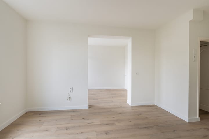 Photo 9 of Parallelweg 104-B