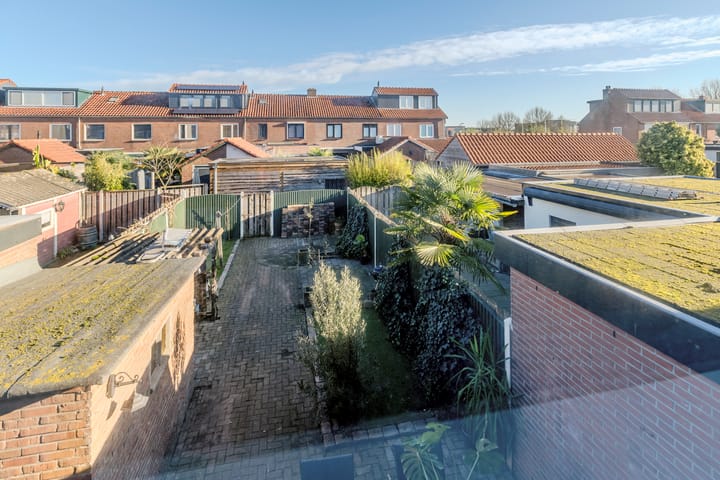 Foto 29 van Floris van Dijckstraat 9