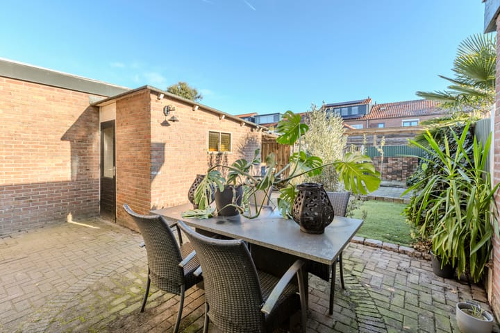 Foto 31 van Floris van Dijckstraat 9