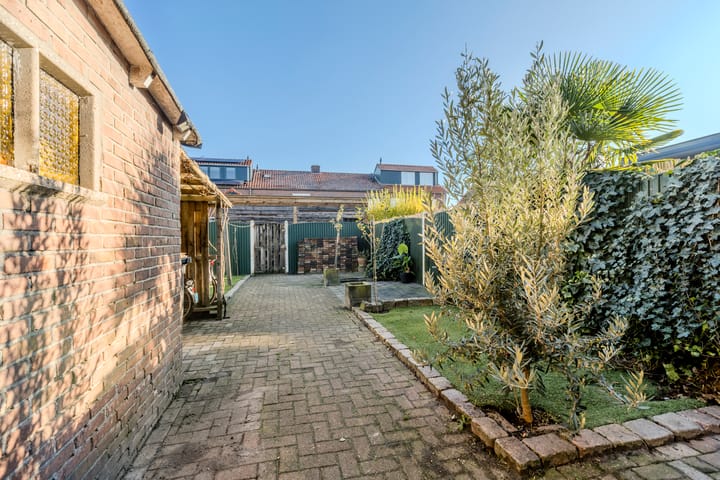 Foto 33 van Floris van Dijckstraat 9