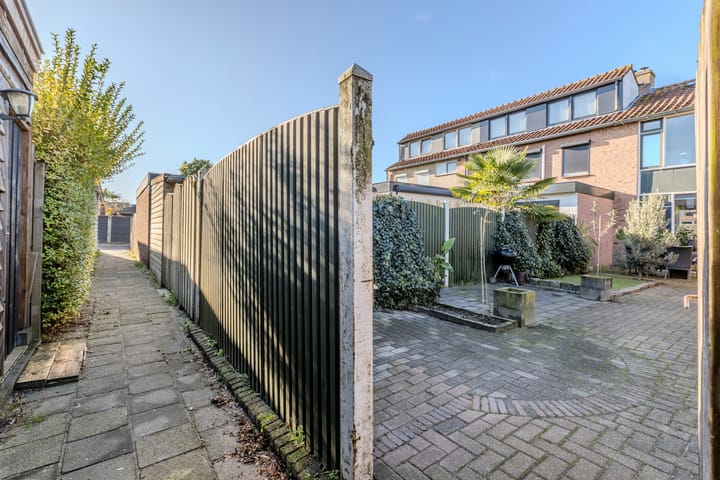 Foto 35 van Floris van Dijckstraat 9