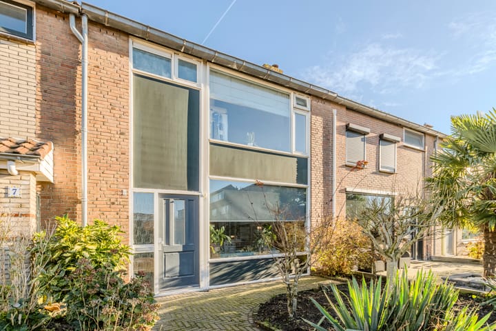 Foto 37 van Floris van Dijckstraat 9