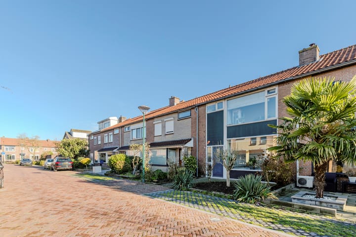 Foto 38 van Floris van Dijckstraat 9