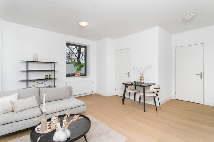 Photo 6 of Amsterdamsestraatweg 831