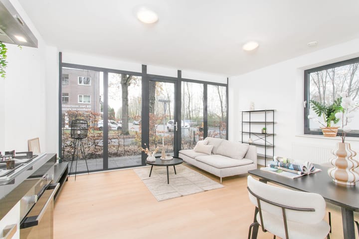 Photo 8 of Amsterdamsestraatweg 831