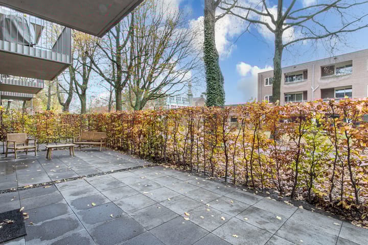 Photo 10 of Amsterdamsestraatweg 831