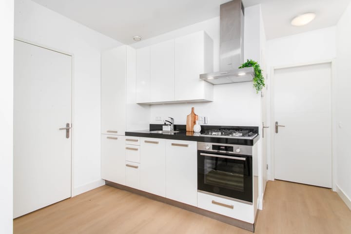 Photo 12 of Amsterdamsestraatweg 831