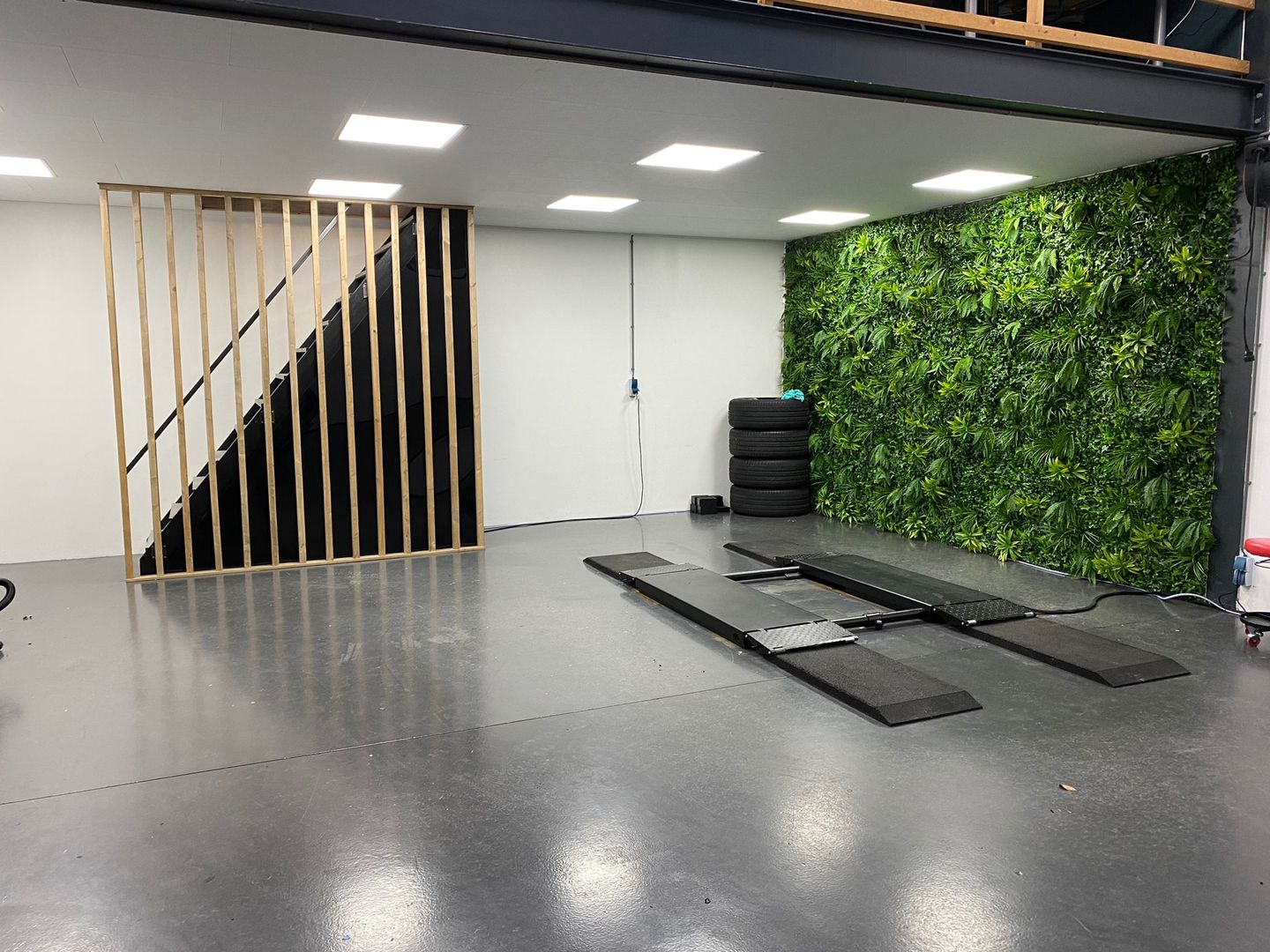 View photo 3 of Industrieweg 12-D