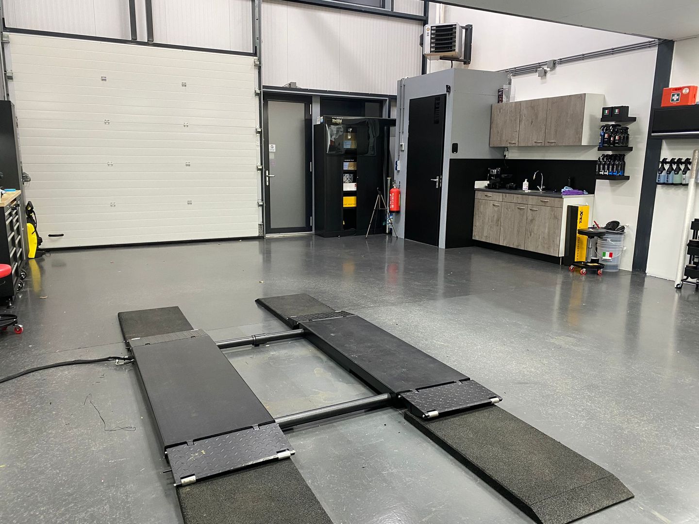 View photo 5 of Industrieweg 12-D