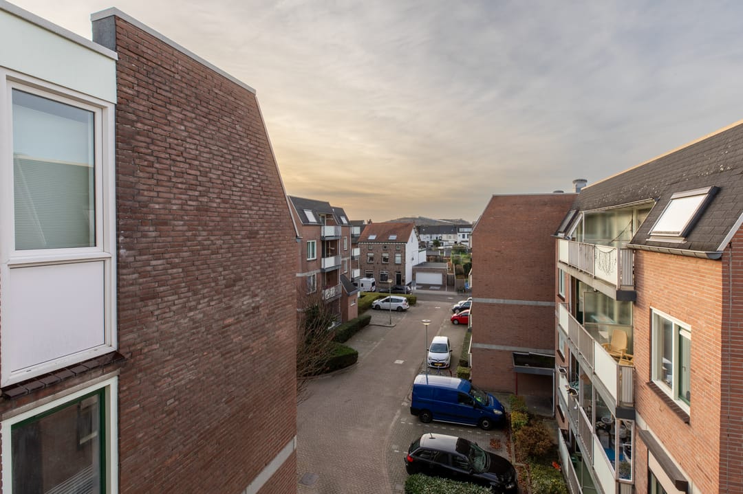 Foto 17 van Romeinenplein 39