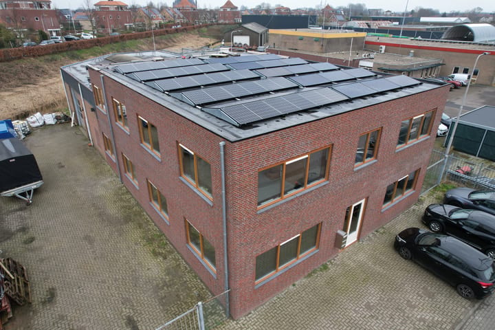 Van Andelstraat 10, Steenbergen (NB)