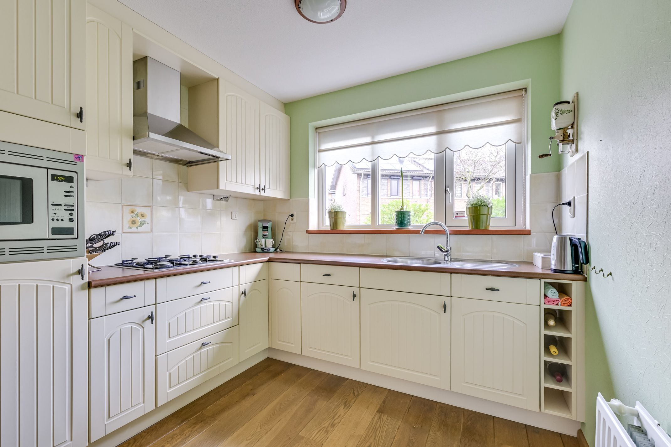 Foto 9 van Kastanjehout 12