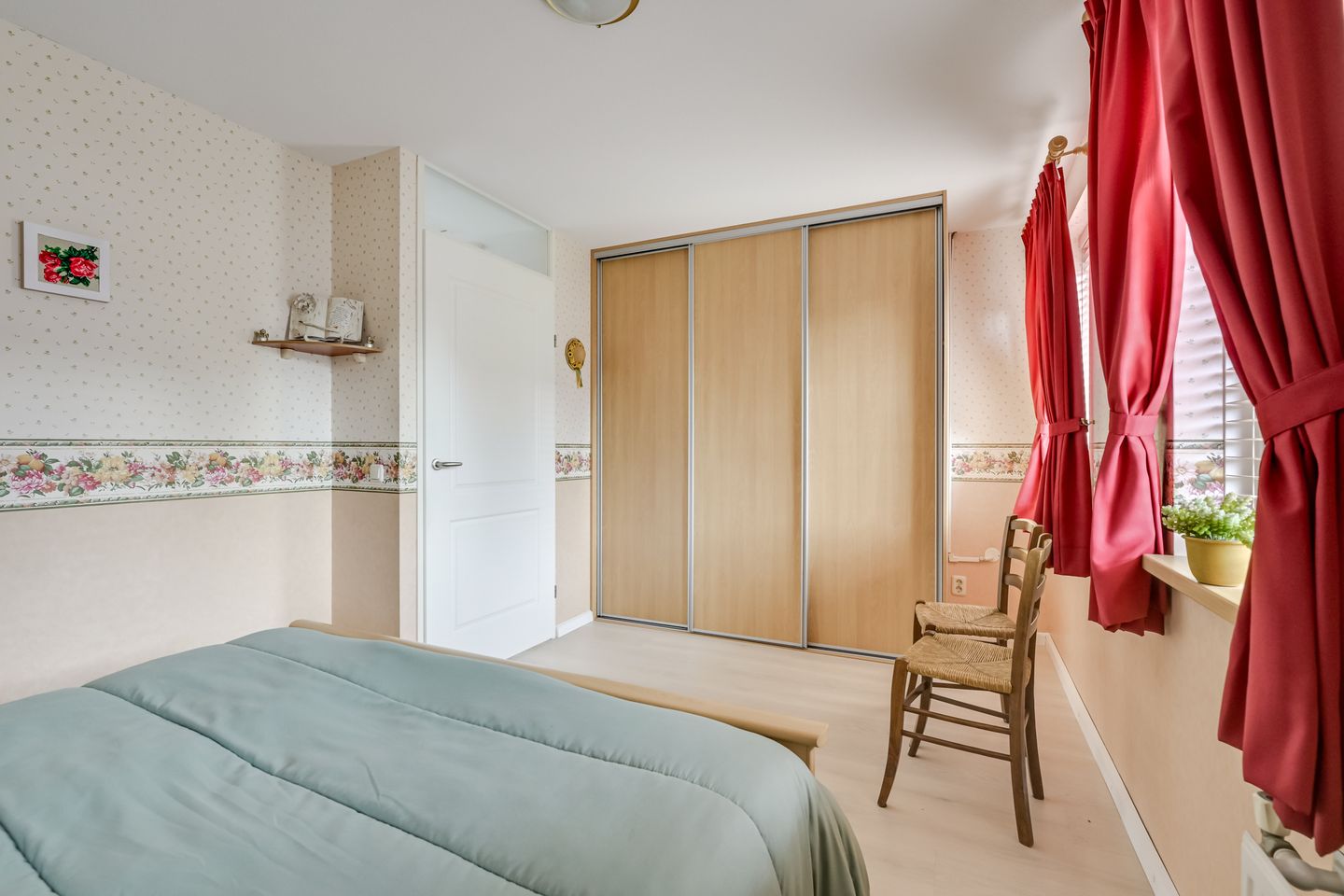 Foto 19 van Kastanjehout 12