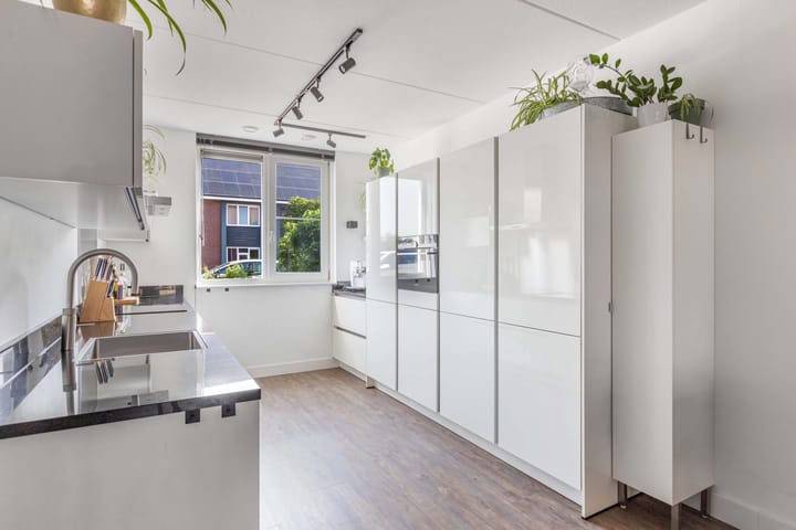 Foto 12 van Kastanjeleane 66-A