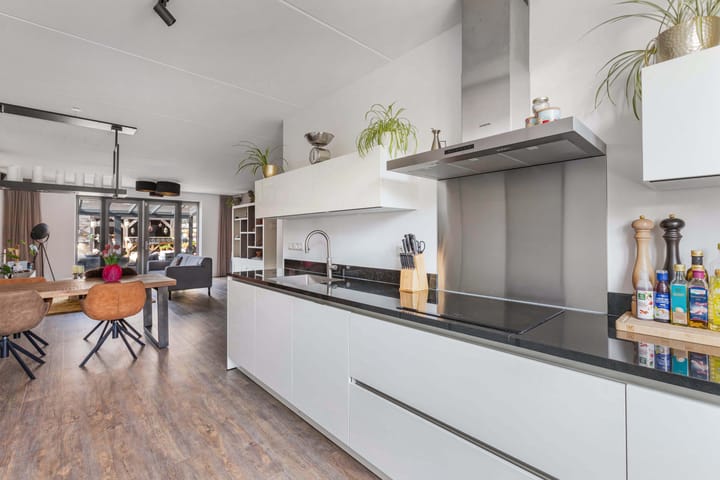 Foto 13 van Kastanjeleane 66-A