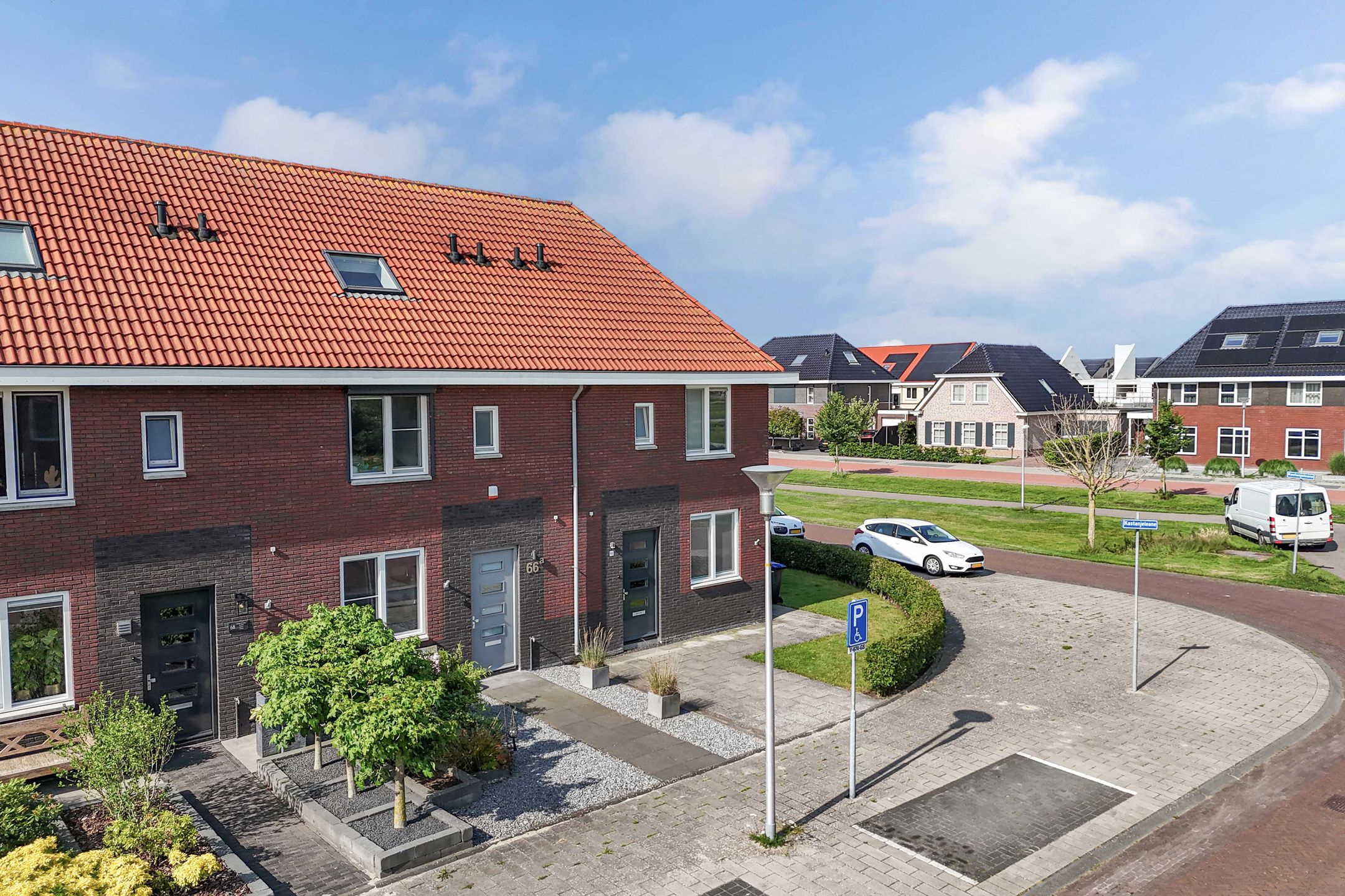 Foto 30 van Kastanjeleane 66-A