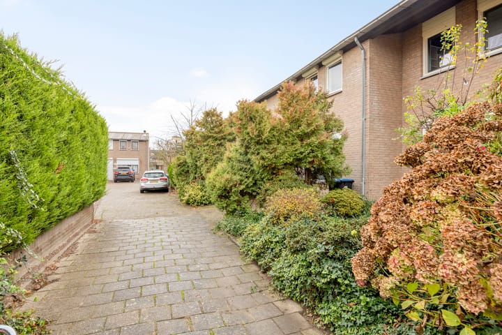 Photo 31 of Tarantostraat 23