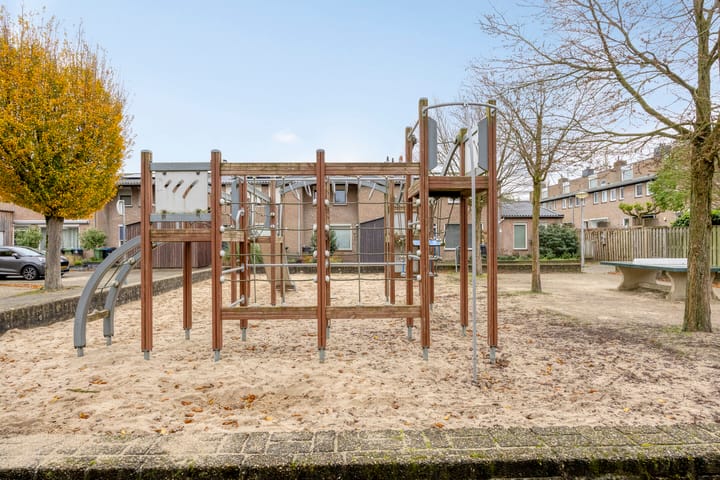 Photo 32 of Tarantostraat 23