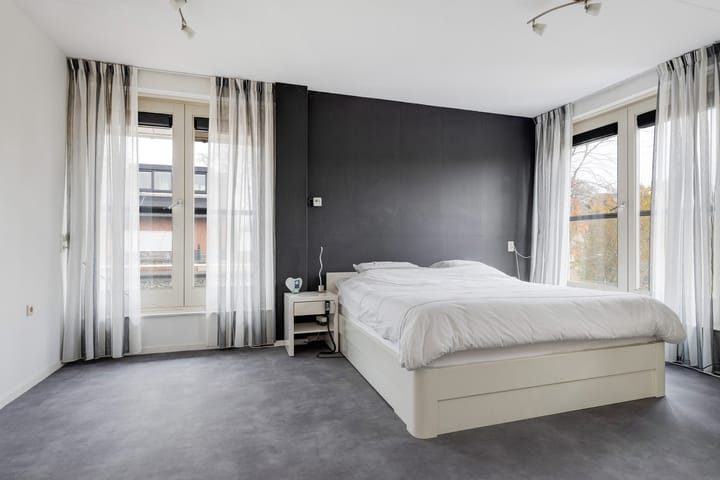 Photo 24 of Van der Linden-akker 1