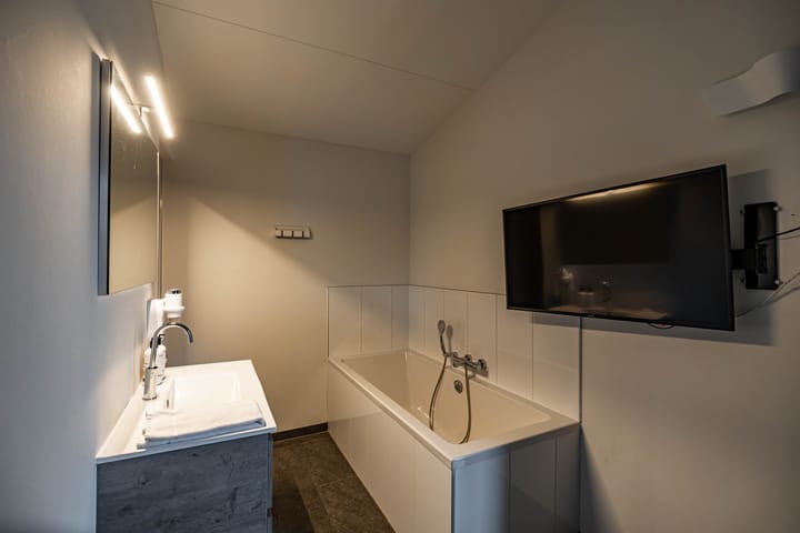 Foto 24 van Schipborgerweg 19-35