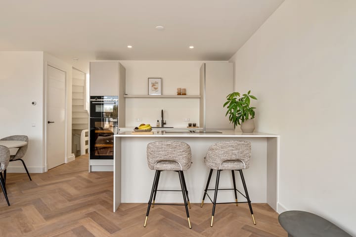 Photo 4 of Van Ostadestraat 139-4