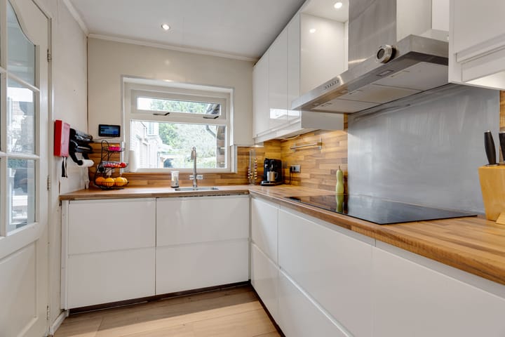 Photo 4 of G.J. van Heekstraat 342