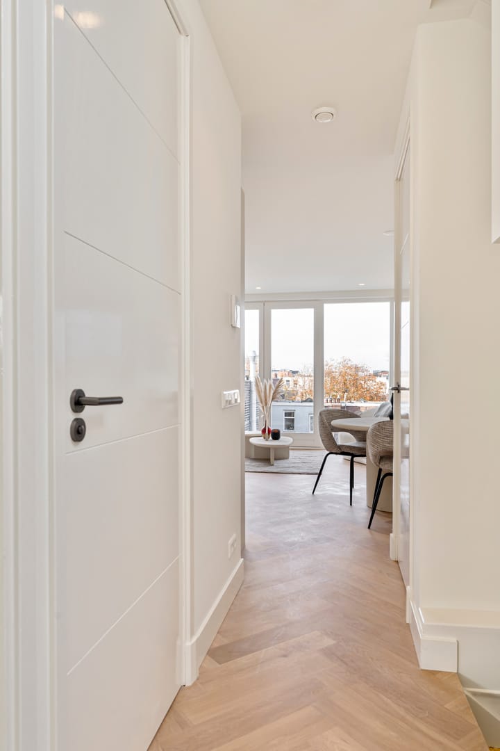 Photo 7 of Van Ostadestraat 139-4