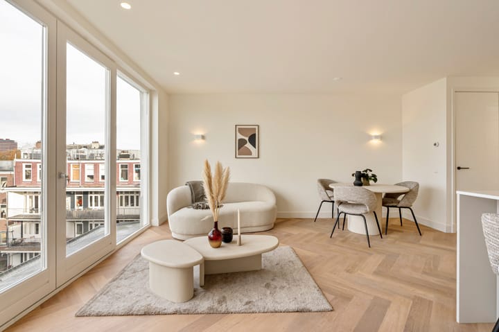 Photo 10 of Van Ostadestraat 139-4