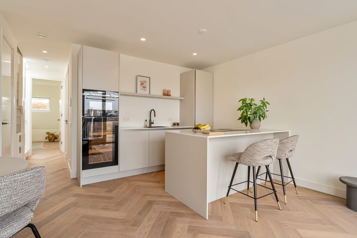 Photo 14 of Van Ostadestraat 139-4