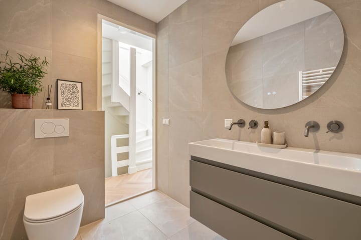 Photo 26 of Van Ostadestraat 139-4